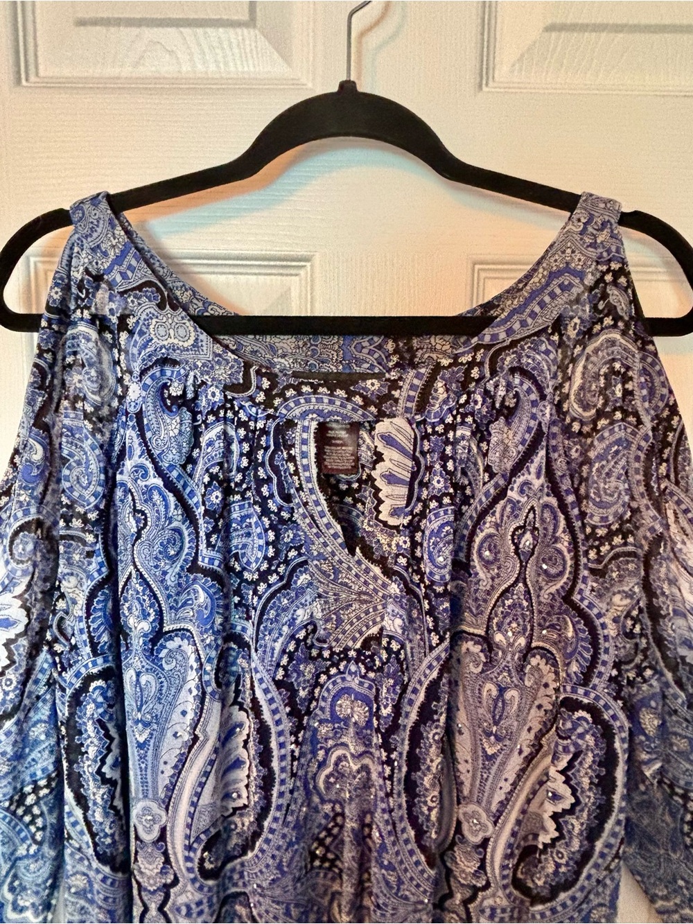 Cold-Shoulder Top - Picture 2 of 14